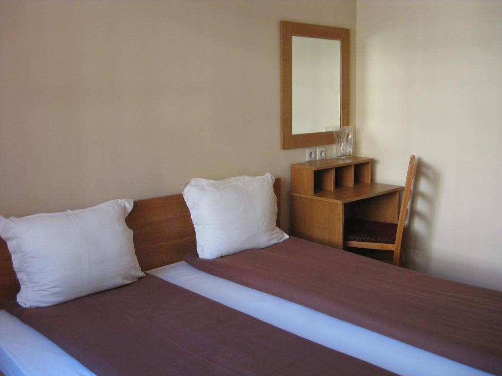 Family Hotel Veronika เดวิน ภายนอก รูปภาพ