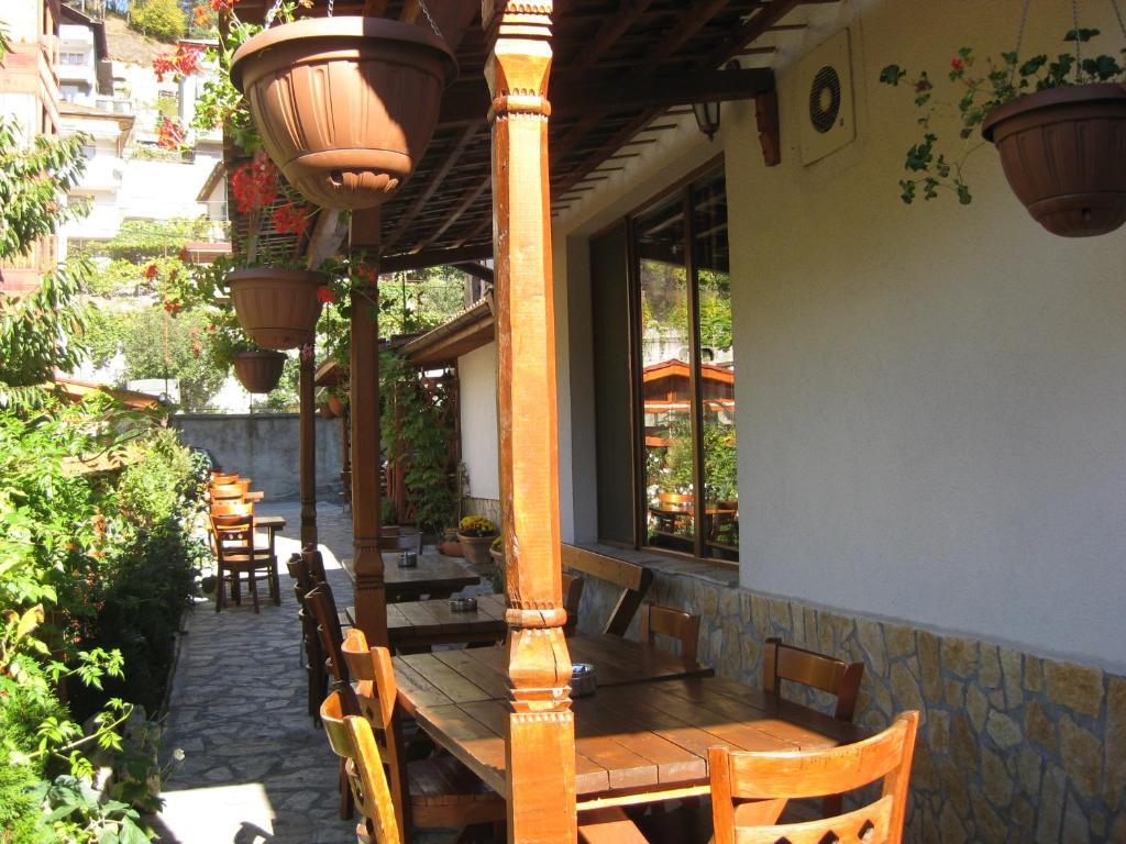 Family Hotel Veronika เดวิน ภายนอก รูปภาพ