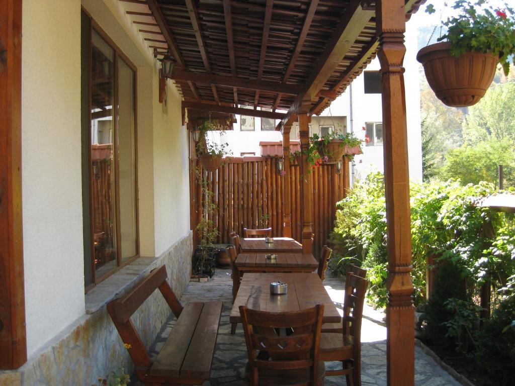 Family Hotel Veronika เดวิน ภายนอก รูปภาพ