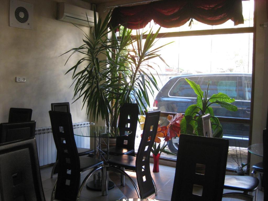 Family Hotel Veronika เดวิน ภายนอก รูปภาพ